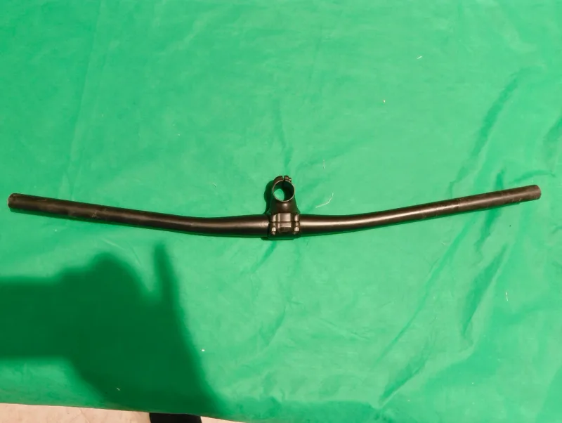 Manubrio MTB carbonio